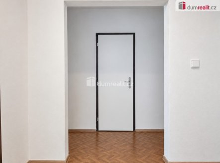 Pronájem bytu, 2+kk, 42 m²