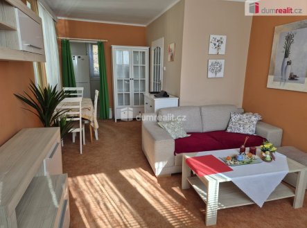 Pronájem bytu, 2+1, 50 m²