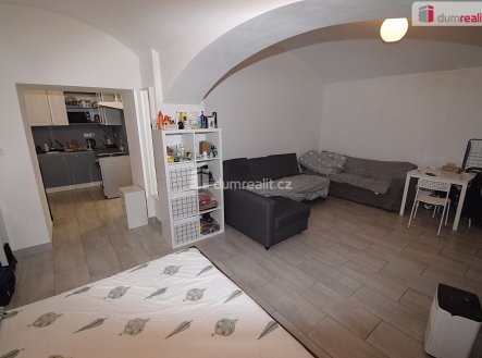 Pronájem bytu, 1+1, 40 m²