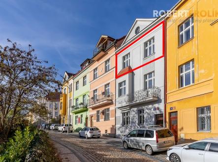 Pronájem bytu, 2+1, 77 m² obrázek