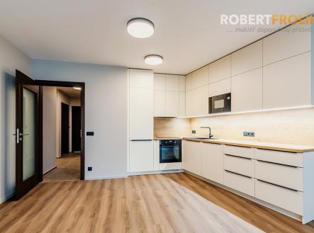 Pronájem bytu, 3+kk, 82 m²