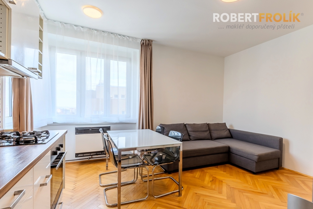 Zařízený byt 2+kk - Praha 6, Břevnov - Patočkova - obývák
