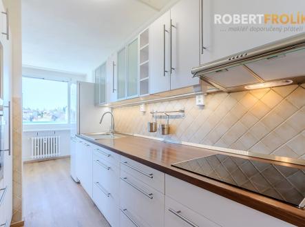 Pronájem bytu, 3+kk, 76 m²