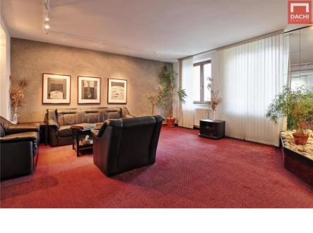 Prodej domu/vily, 350 m² obrázek