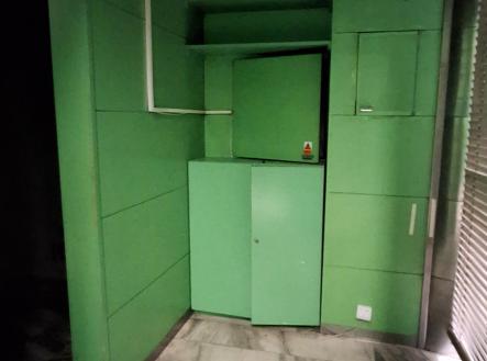 Pronájem obchodní prostor, 18 m²