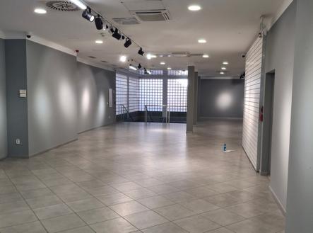 Pronájem obchodní prostor, 645 m²