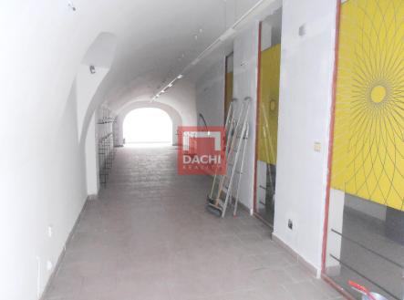Pronájem - obchodní prostor, 130 m²