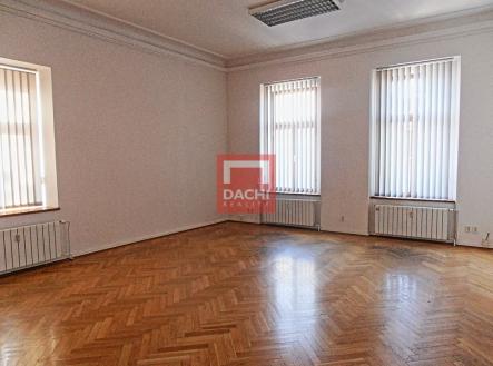 Pronájem - kanceláře, 57 m²
