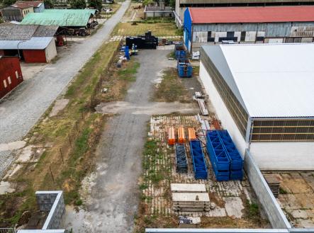 Pronájem skladovací prostor, 1 100 m²