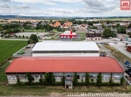Pronájem skladu, 1 100 m²