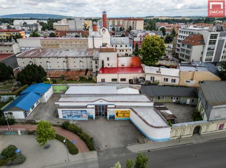 Pronájem skladovací prostor, 390 m²