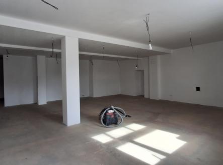 Pronájem obchodní prostor, 85 m²