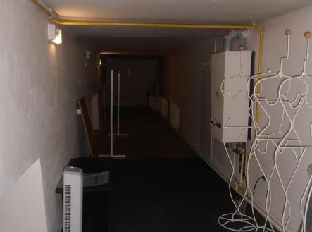 Pronájem obchodní prostor, 42 m²