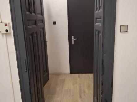 Pronájem kanceláře, 80 m²