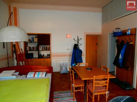 Pronájem bytu, 1+kk, 35 m²