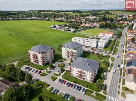 Pronájem bytu, 2+1, 57 m²