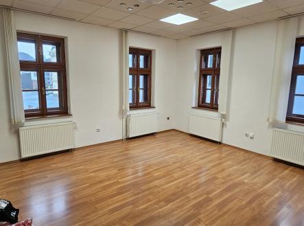Pronájem kanceláře, 55 m²