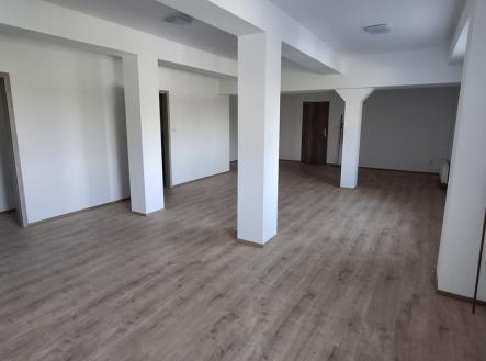 Pronájem kanceláře, 56 m²