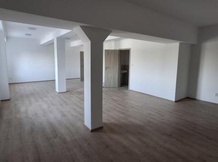 Pronájem kanceláře, 56 m²