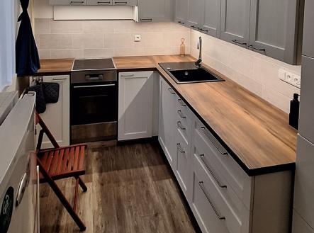 Pronájem bytu, 3+1, 61 m²