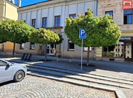Pronájem obchodní prostor, 70 m²