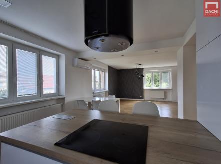 Pronájem bytu, 2+1, 85 m²