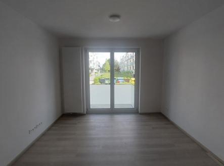Pronájem bytu, 1+kk, 38 m²