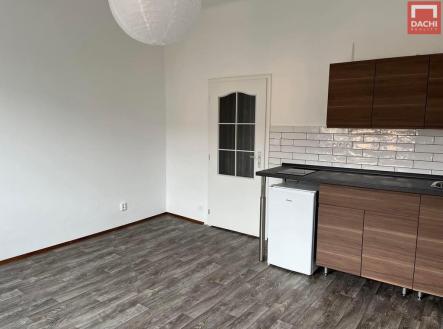 Pronájem bytu, 1+kk, 27 m²