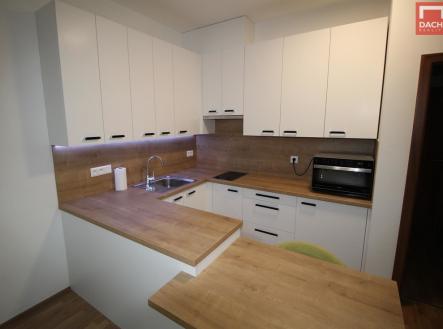 Pronájem bytu, 1+kk, 33 m²