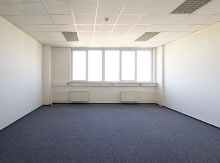 Pronájem kanceláře, 384 m²