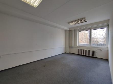 Pronájem kanceláře, 509 m²