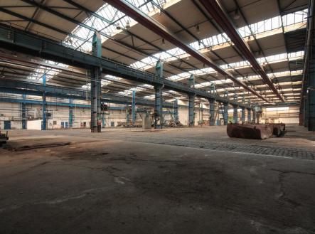 Pronájem komerčního objektu, sklad, 2 600 m²