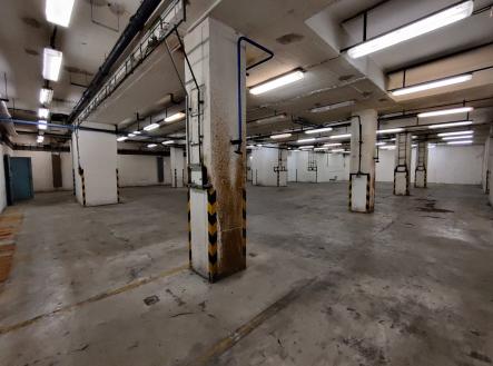 Pronájem komerčního objektu, sklad, 416 m²