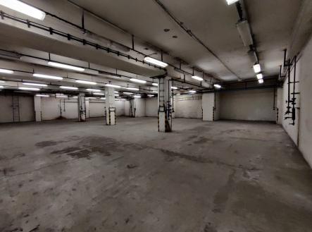 Pronájem komerčního objektu, sklad, 416 m²