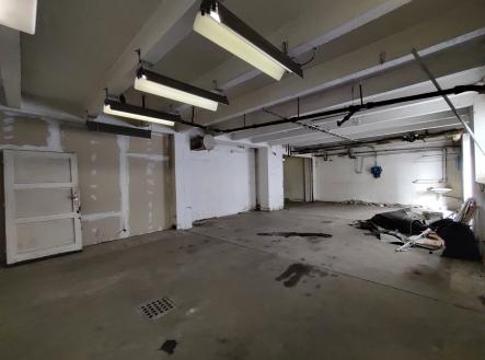 Pronájem komerčního objektu, sklad, 253 m²