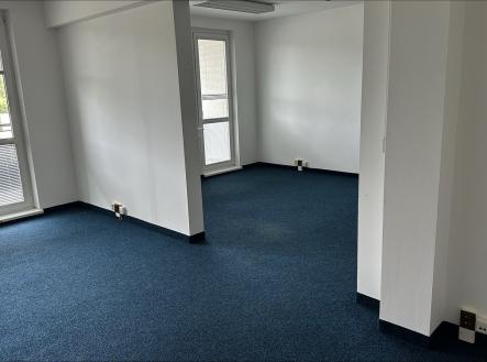 Pronájem kanceláře, 42 m²