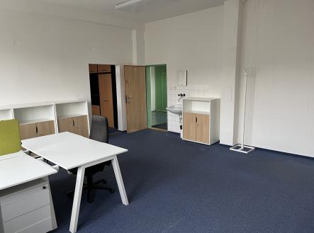 Pronájem kanceláře, 54 m²