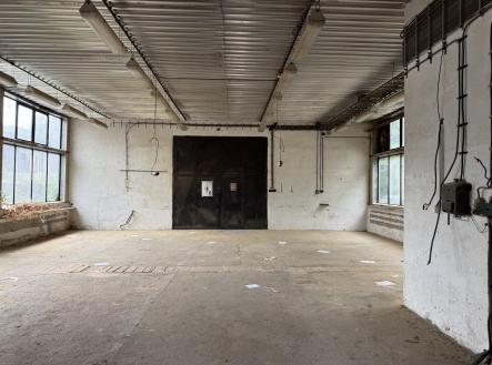 Pronájem komerčního objektu, sklad, 152 m²