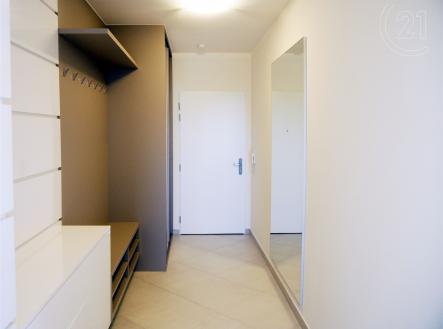 Pronájem bytu, 2+kk, 73 m²