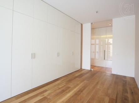 Pronájem bytu, 3+kk, 135 m²