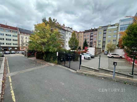 Pronájem skladovací prostor, 167 m²