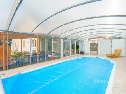 Pronájem domu/vily, 290 m²