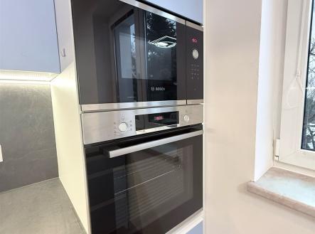 Pronájem bytu, 2+1, 68 m²