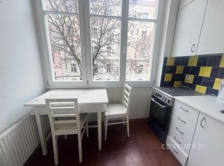 Pronájem bytu, 2+1, 60 m²