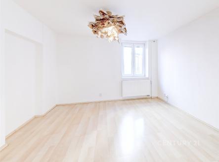 Pronájem kanceláře, 120 m²