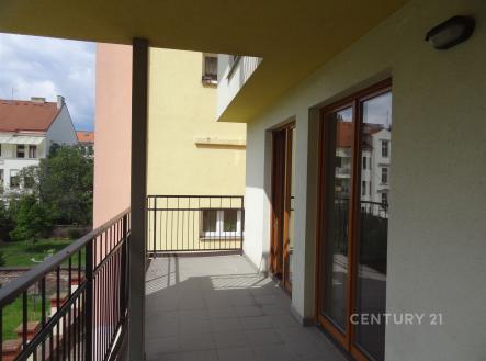 Pronájem bytu, 3+kk, 85 m²