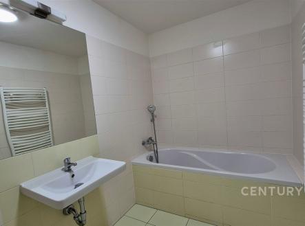 Pronájem bytu, 3+kk, 85 m²