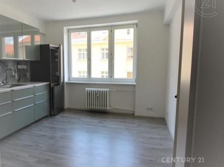 Pronájem bytu, 1+1, 40 m²