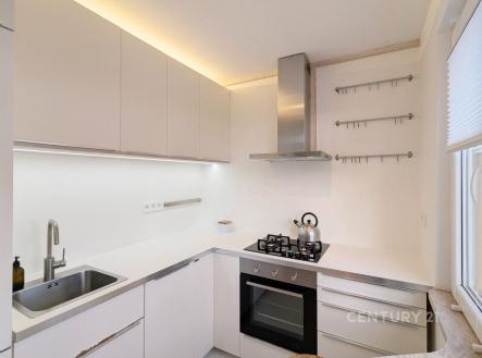 Pronájem bytu, 2+1, 53 m²