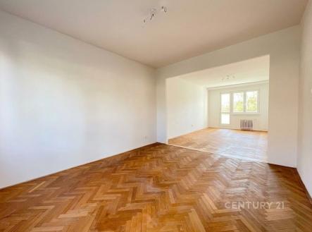 Pronájem bytu, 2+1, 70 m²